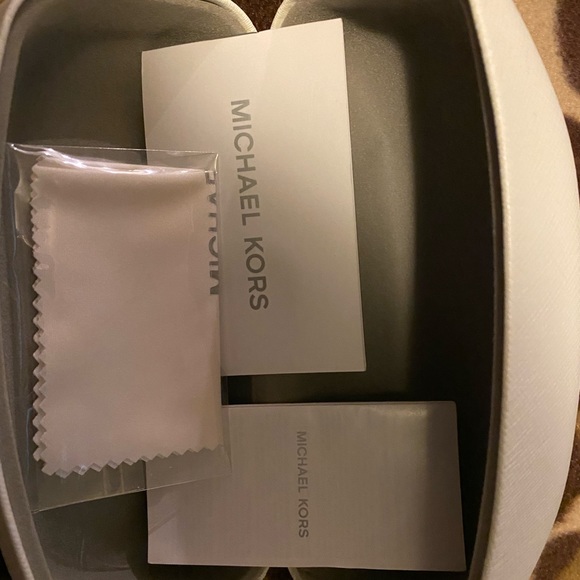 Michael Kors sunglasses - Picture 6 of 7